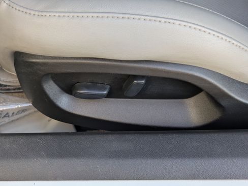 Used 2019 Chevrolet Corvette Z06 w/ Chrome Badge Package image 20