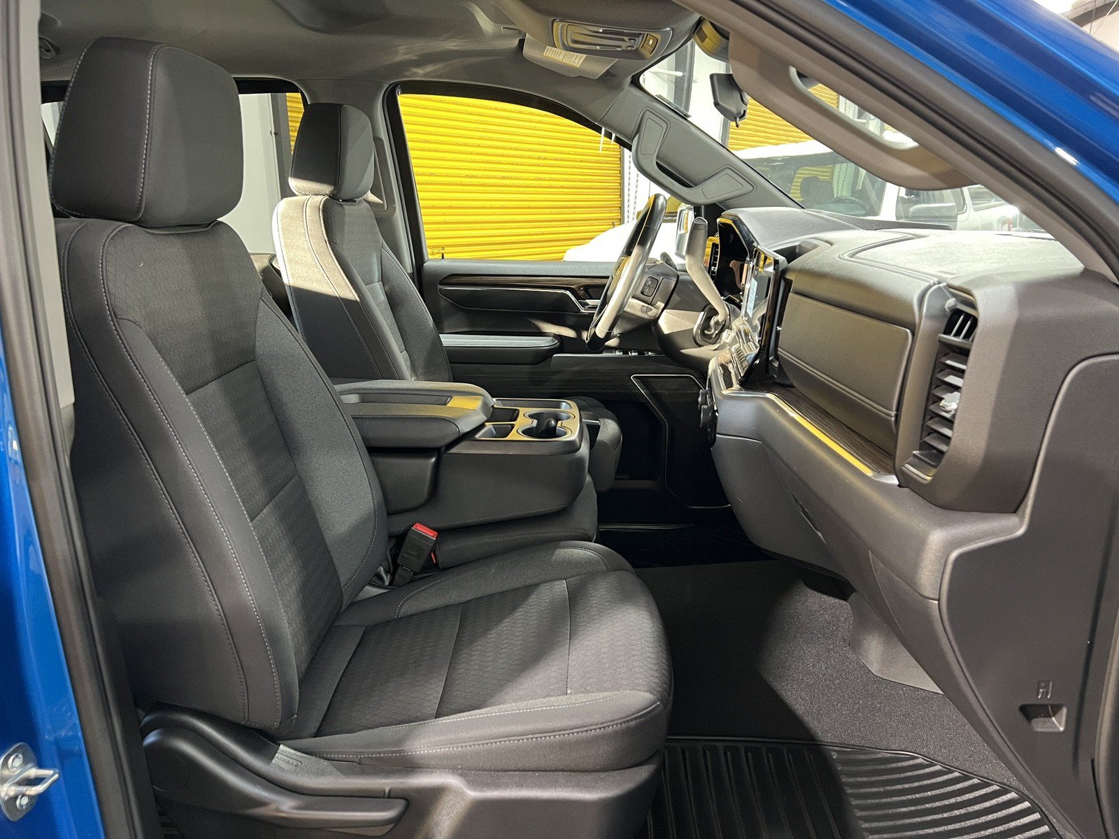 Used 2022 Chevrolet Silverado 1500 LT RWD image 17