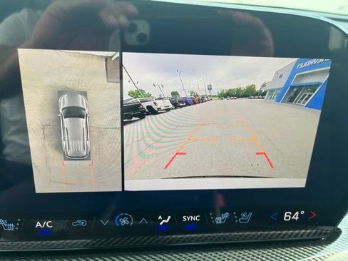New 2026 Chevrolet Traverse High Country w/ LPO, Floor Liner Package AWD/4WD image 35