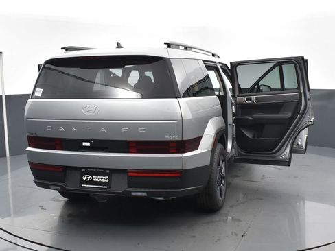 Used 2025 Hyundai Santa Fe SEL image 28
