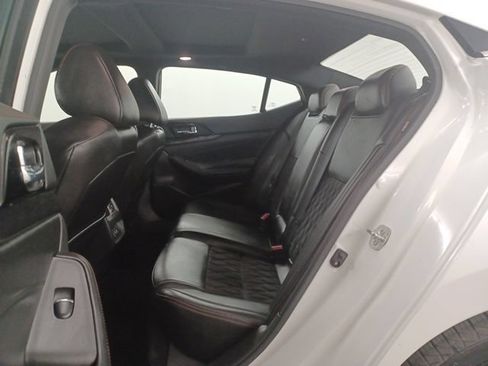 Used 2020 Nissan Maxima SR w/ Sport Mat Group FWD image 12