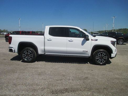 New 2026 GMC Sierra 1500 AT4 w/ AT4 Premium Package AWD/4WD image 3