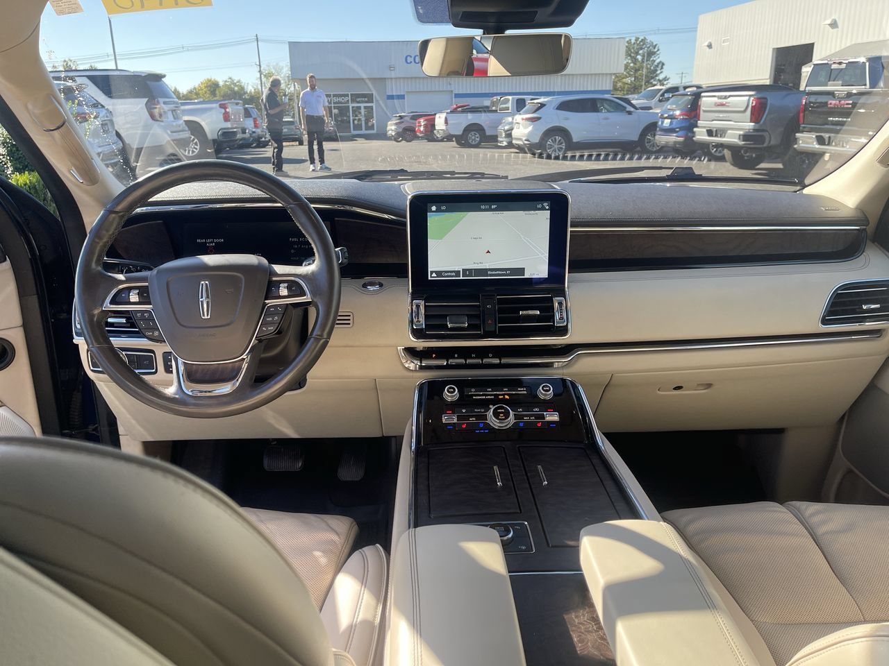 Used 2018 Lincoln Navigator Reserve w/ Technology Package AWD/4WD image 21