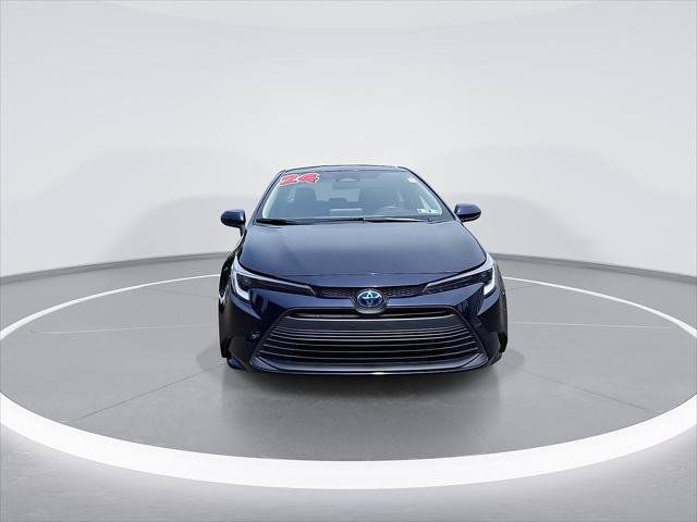 Certified 2024 Toyota Corolla LE FWD image 5