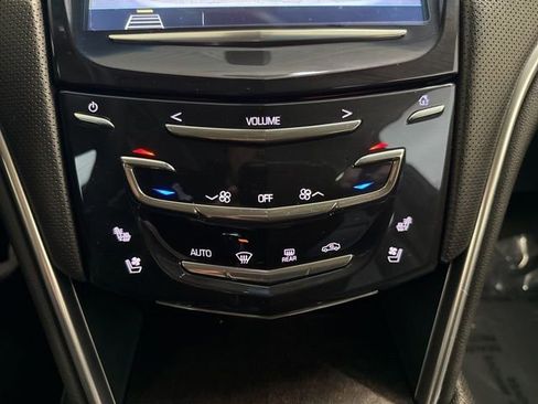 Used 2018 Cadillac XTS Luxury image 38