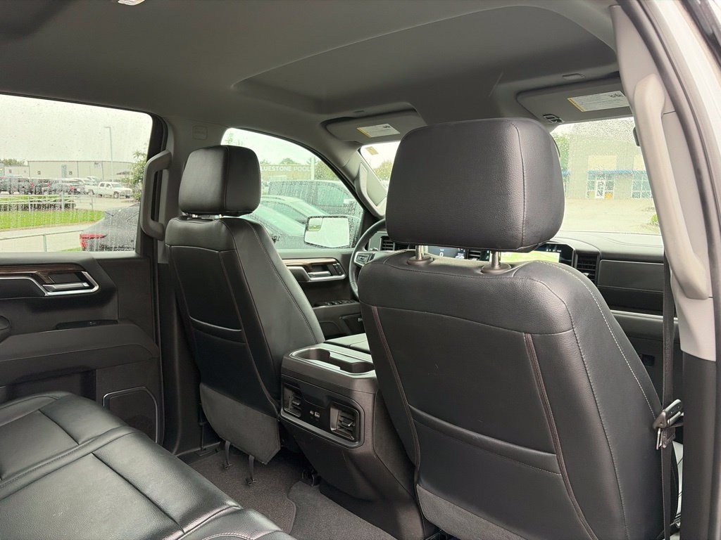 Used 2025 Chevrolet Silverado 1500 RST AWD/4WD image 30