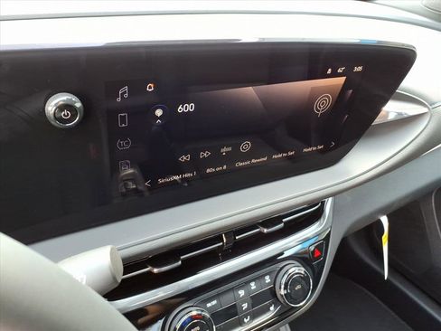 New 2026 Buick Envista Sport Touring image 12