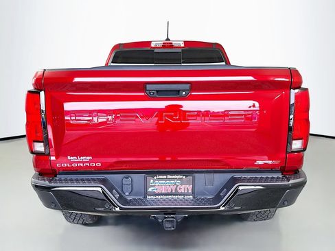 Used 2024 Chevrolet Colorado ZR2 w/ ZR2 Convenience Package III AWD/4WD image 6