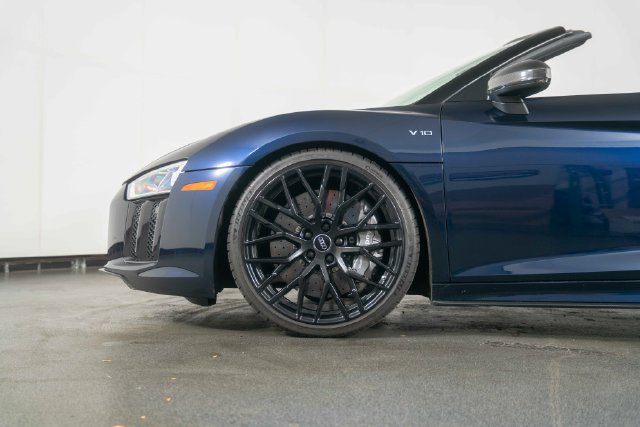 Used 2018 Audi R8 V10 plus AWD/4WD image 12