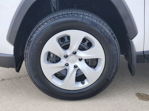 Used 2025 Toyota RAV4 LE FWD image 10
