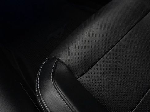 Used 2016 Ford Mustang GT Premium RWD image 22