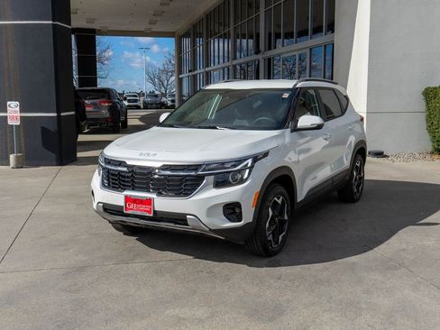 New 2026 Kia Seltos S image 3