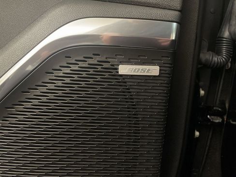 Used 2025 GMC Acadia Elevation image 18