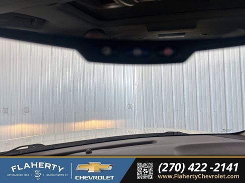 Used 2015 GMC Yukon XL SLT w/ Open Road Package image 31