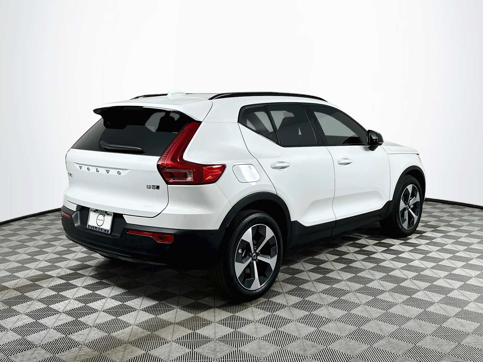 Used 2026 Volvo XC40 B5 Plus w/ Protection Package Premier AWD/4WD image 7