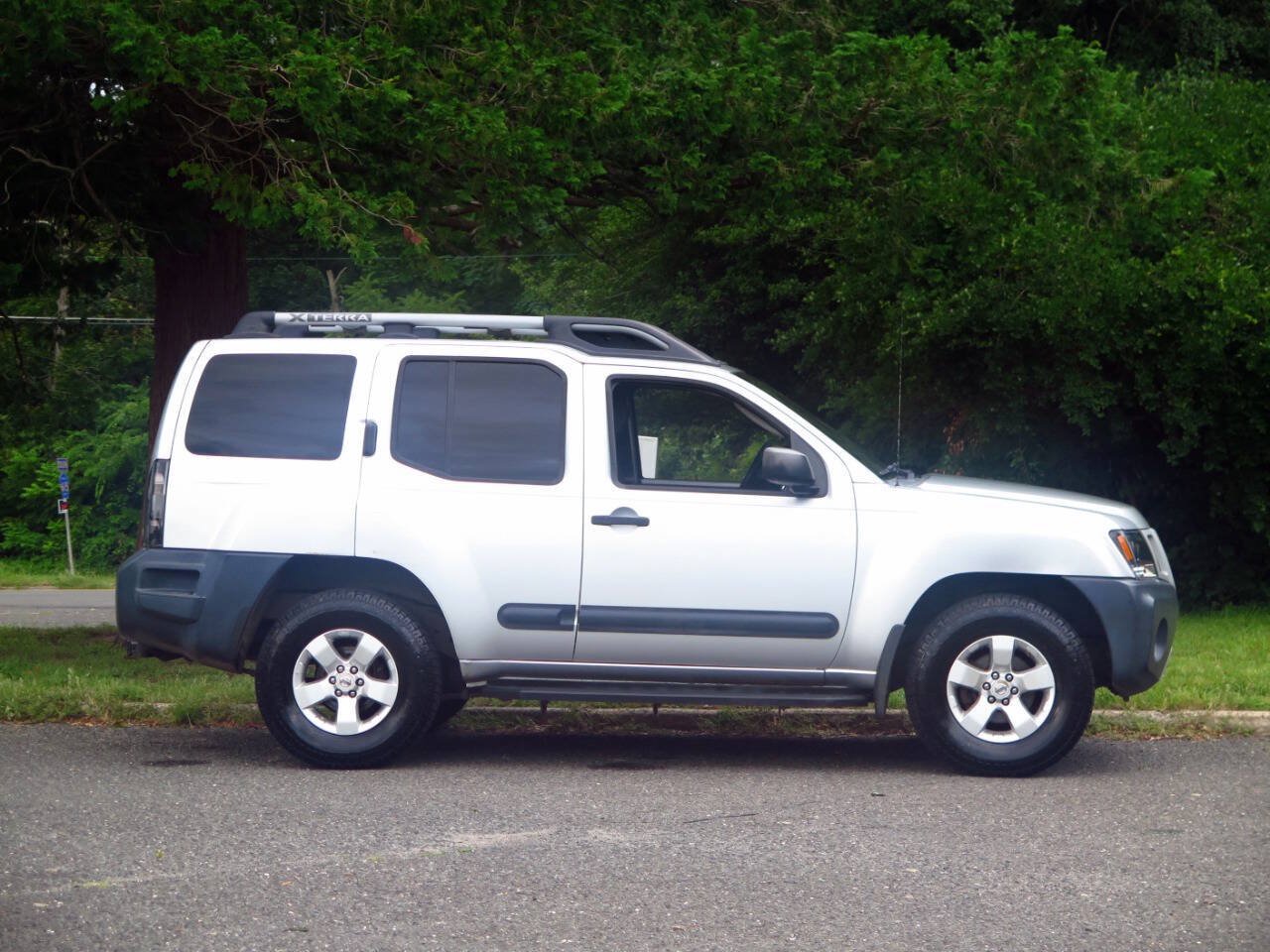 Used 2011 Nissan Xterra S w/ 4X4 Value Package image 5