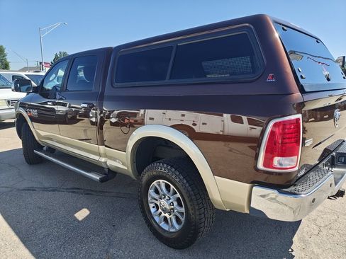 Used 2015 RAM 2500 Laramie w/ Convenience Group AWD/4WD image 2