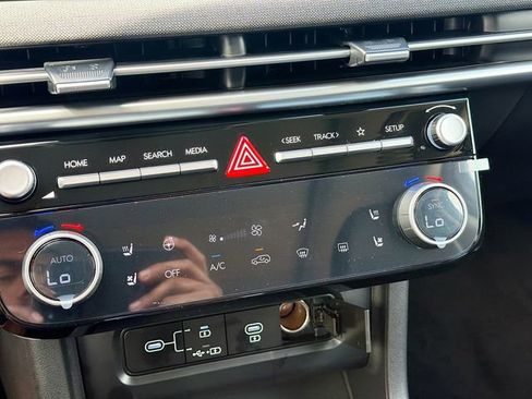 New 2026 Hyundai Tucson Limited image 16