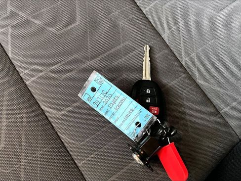 Used 2020 Toyota Tacoma TRD Sport image 10