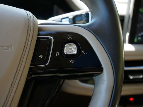 Used 2020 Lincoln Aviator Reserve w/ Equipment Group 202A AWD/4WD image 20
