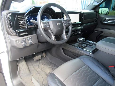 Certified 2024 Chevrolet Silverado 1500 ZR2 w/ Technology Package AWD/4WD image 22