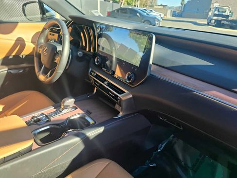 Used 2023 Lexus RX 350 Premium image 12