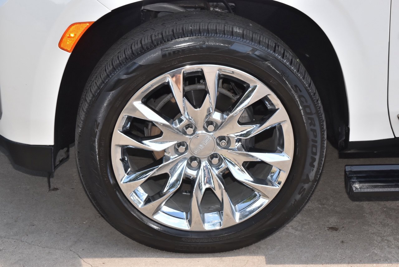 Used 2022 GMC Yukon Denali RWD image 42
