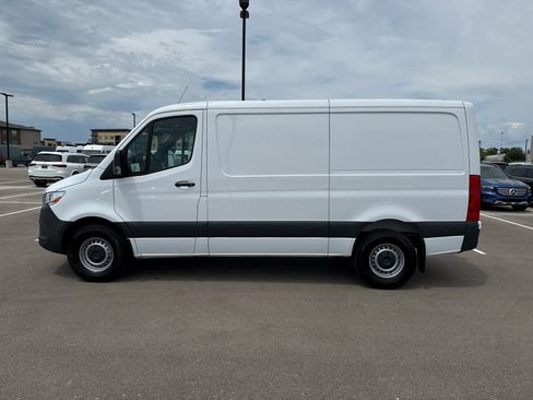 Used 2025 Mercedes-Benz Sprinter 2500 image 8