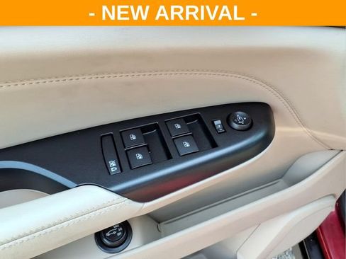 Used 2013 Cadillac SRX Premium AWD/4WD image 17
