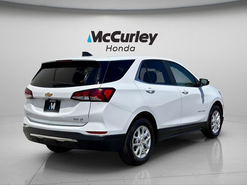 Used 2022 Chevrolet Equinox LT AWD/4WD image 3