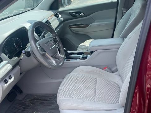 Used 2018 GMC Acadia SLE w/ Driver Alert Package I FWD image 1