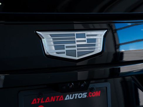 Used 2026 Cadillac Escalade ESV Platinum Sport w/ LPO, ONYX Package image 15