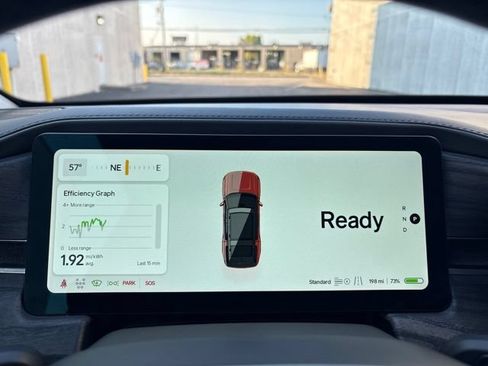 Used 2025 Rivian R1S Adventure Dual AWD/4WD image 12