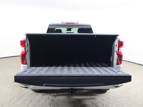 Used 2022 Chevrolet Silverado 1500 Custom image 8