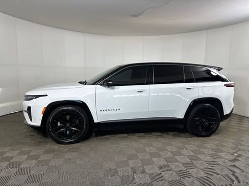 Used 2024 Jeep Wagoneer Launch Edition image 6