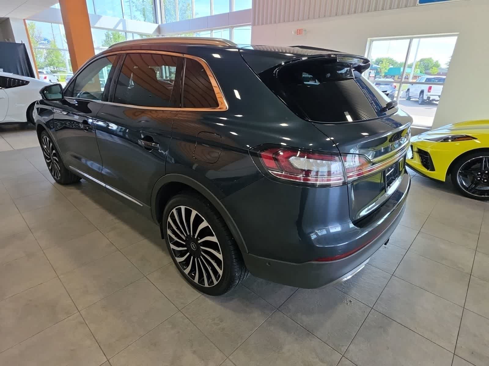 Used 2021 Lincoln Nautilus Black Label w/ Class II Trailer Tow Package AWD/4WD image 13