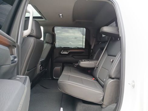 Used 2025 GMC Sierra 2500 Denali w/ Technology Package image 26