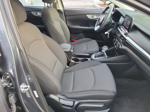 Used 2023 Kia Forte LXS image 19