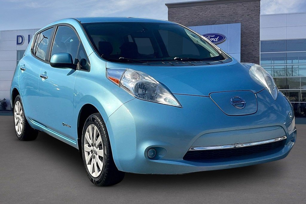 Used 2015 Nissan Leaf S w/ Charge Package FWD image 1