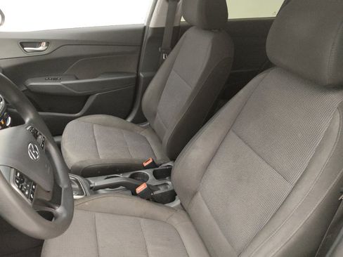 Used 2019 Hyundai Accent SE FWD image 17