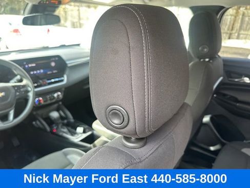 Used 2024 Chevrolet TrailBlazer LT FWD image 21