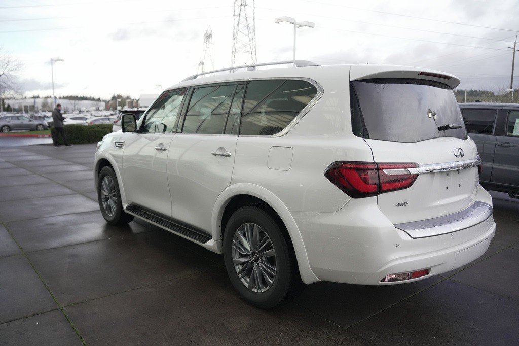 Used 2024 INFINITI QX80 Luxe AWD/4WD image 8