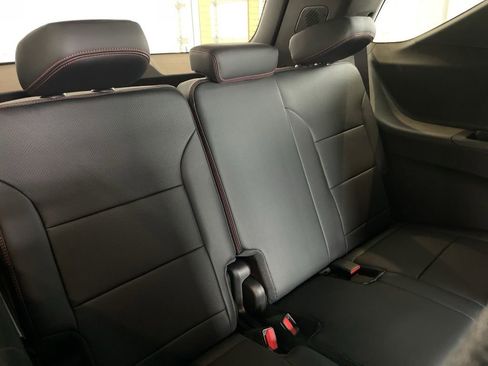 New 2026 Chevrolet Traverse RS w/ LPO, Floor Liner Package AWD/4WD image 23