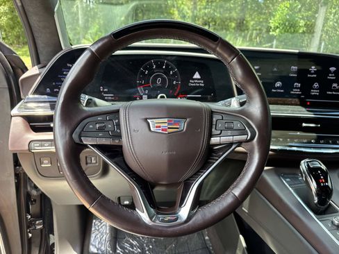 Used 2023 Cadillac Escalade V w/ LPO, ONYX Package AWD/4WD image 15