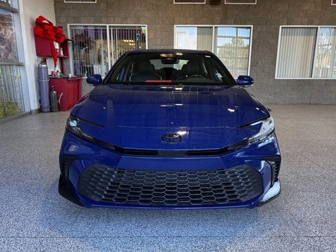 Certified 2025 Toyota Camry SE image 2