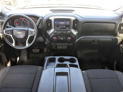 Used 2021 Chevrolet Silverado 1500 LT image 14
