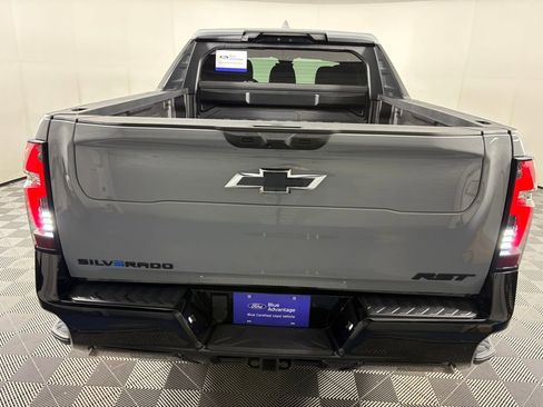 Used 2025 Chevrolet Silverado EV RST image 6