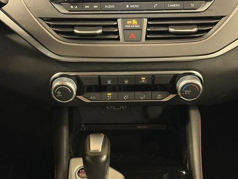 Used 2024 Nissan Altima 2.5 SR image 25