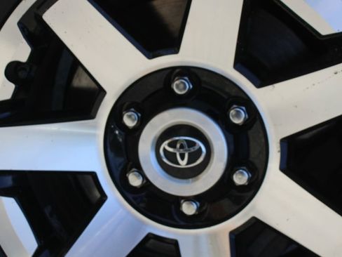 Used 2019 Toyota 4Runner TRD Off-Road Premium image 20