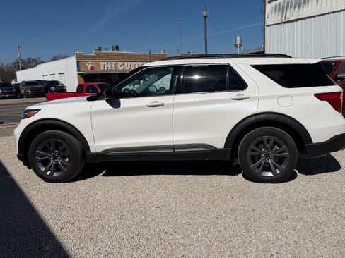 Certified 2023 Ford Explorer XLT w/ Equipment Group 202A image 12
